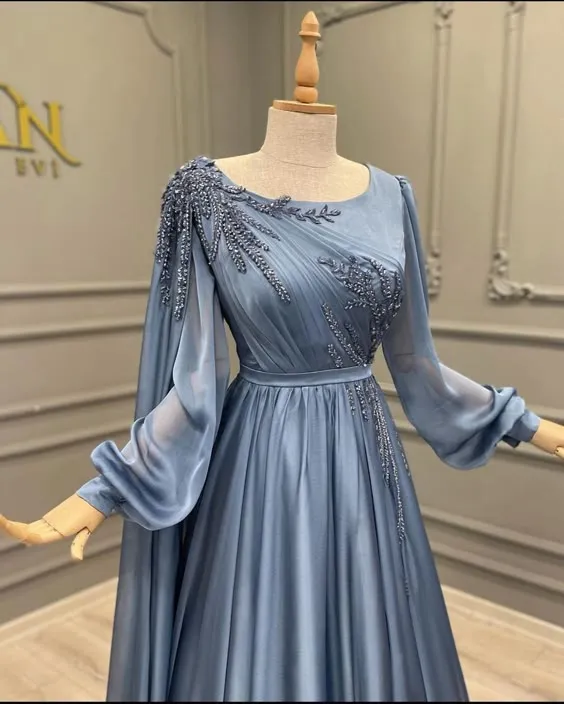 Elegant Blue Chiffon Gown with Embellished Sleeves Evening Dress      fg6652